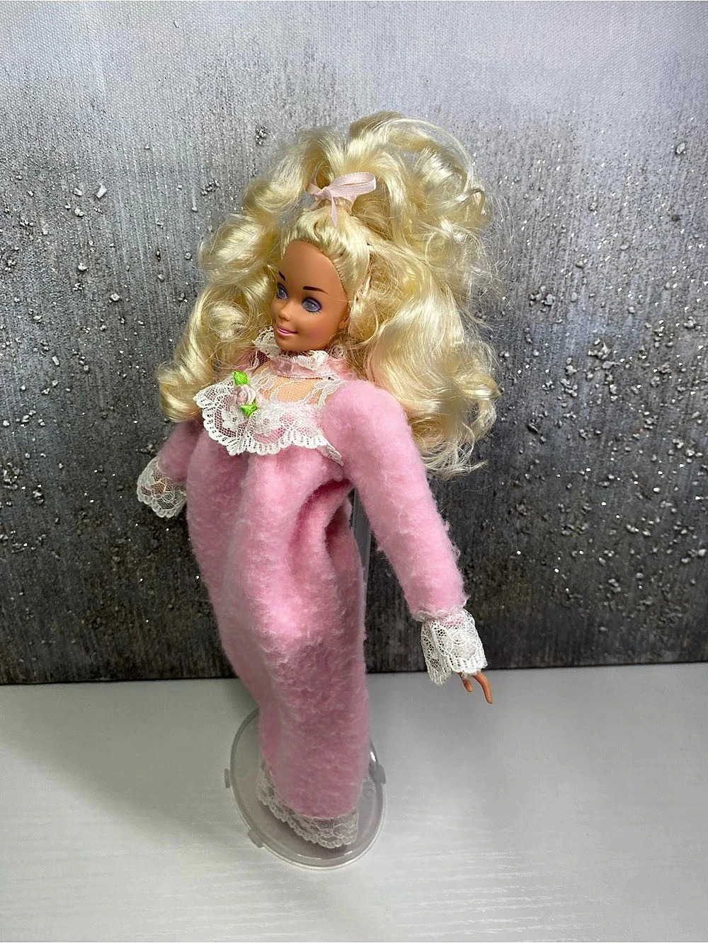 Mattel 1993 Bedtime Barbie - Picture 7 of 13